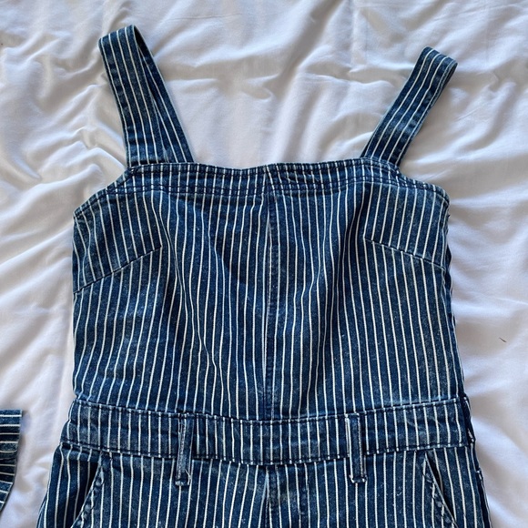 Pin striped denim jumper - Picture 4 of 5